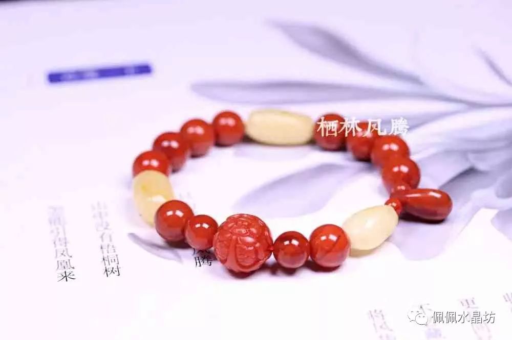 佩戴南红手链有什么好处_戴南红手串有什么讲究_南红手链适合什么人戴