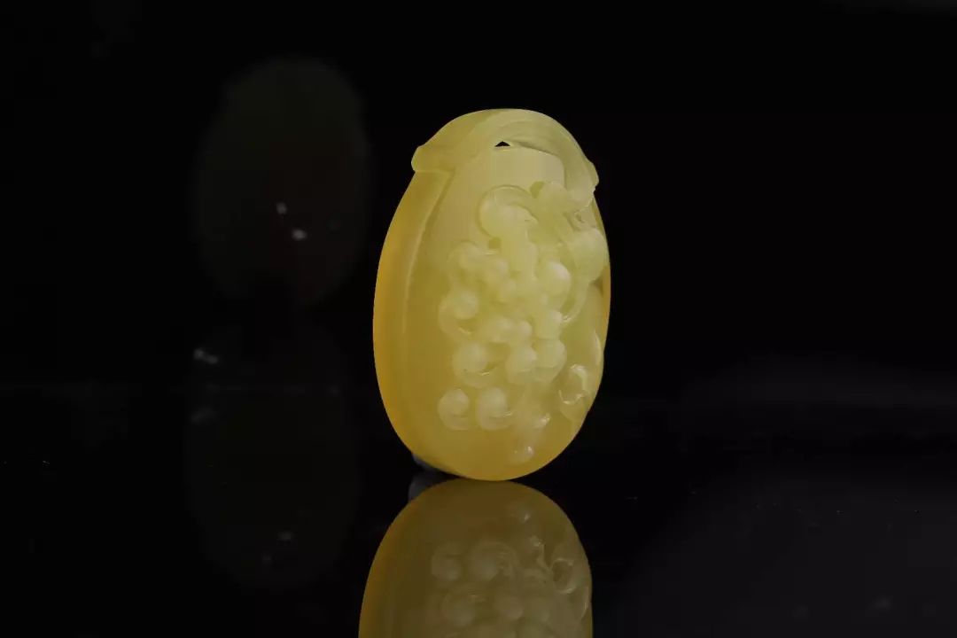 蜜蜡功效和作用有_蜜蜡作用与功效_蜜蜡的功效